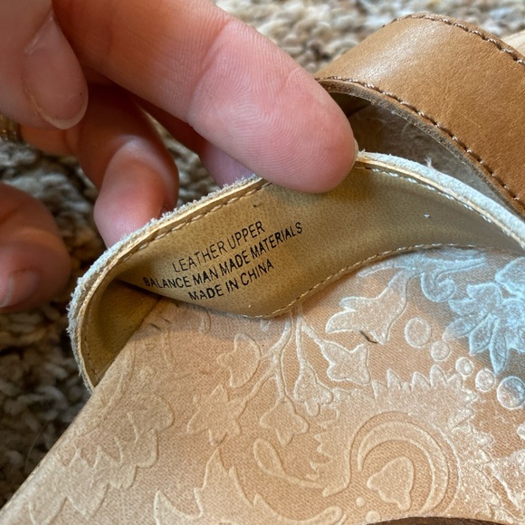 Womens BOC Leather Strappy Sandals size 9 Cork Heel - Picture 4 of 9